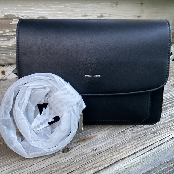 New! Pixie Mood Zoe Crossbody Bag Purse in Black Vegan Leather - Picture 13 of 13